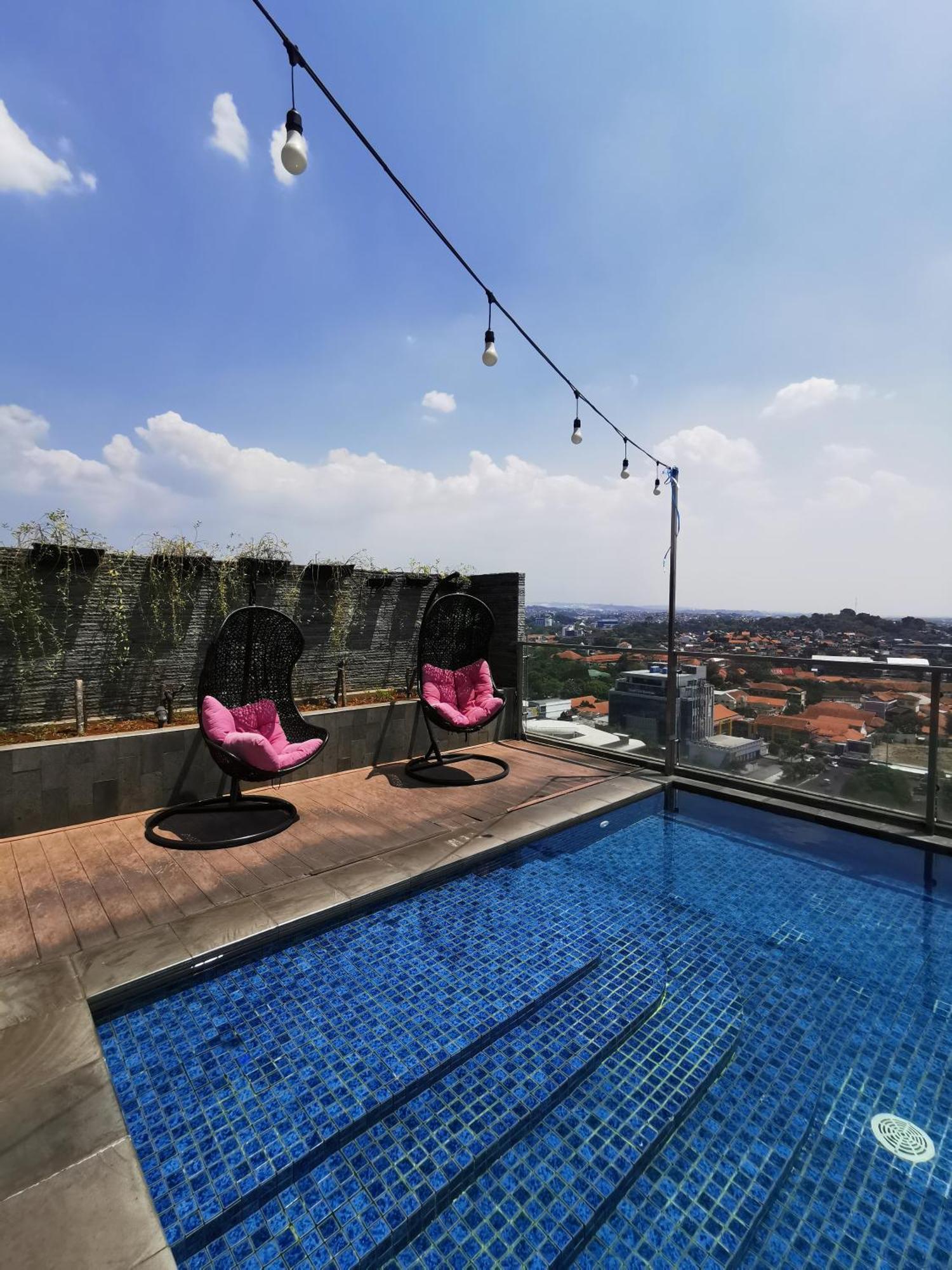 Warhol Residence Semarang Simpang Lima エクステリア 写真