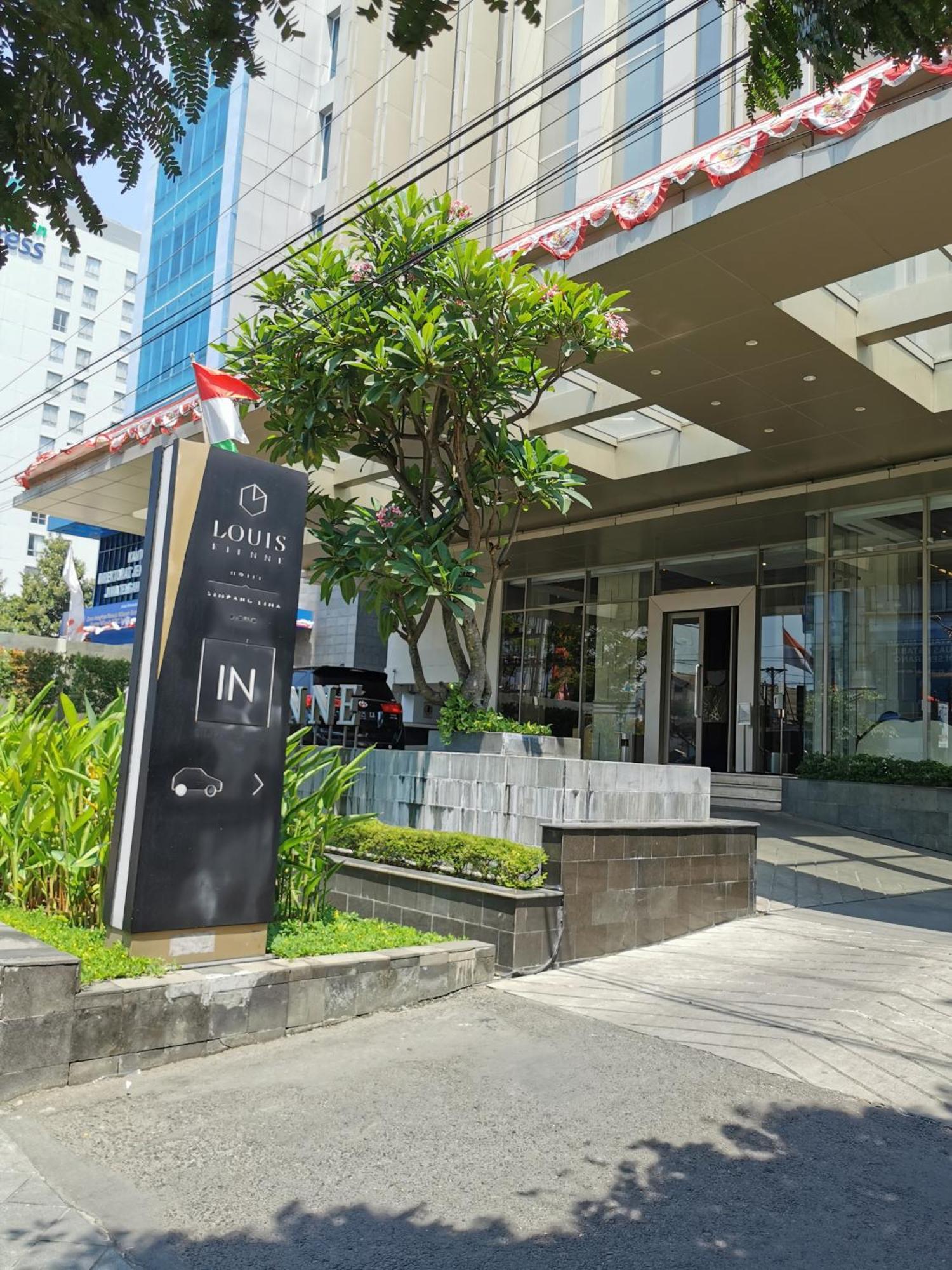 Warhol Residence Semarang Simpang Lima エクステリア 写真