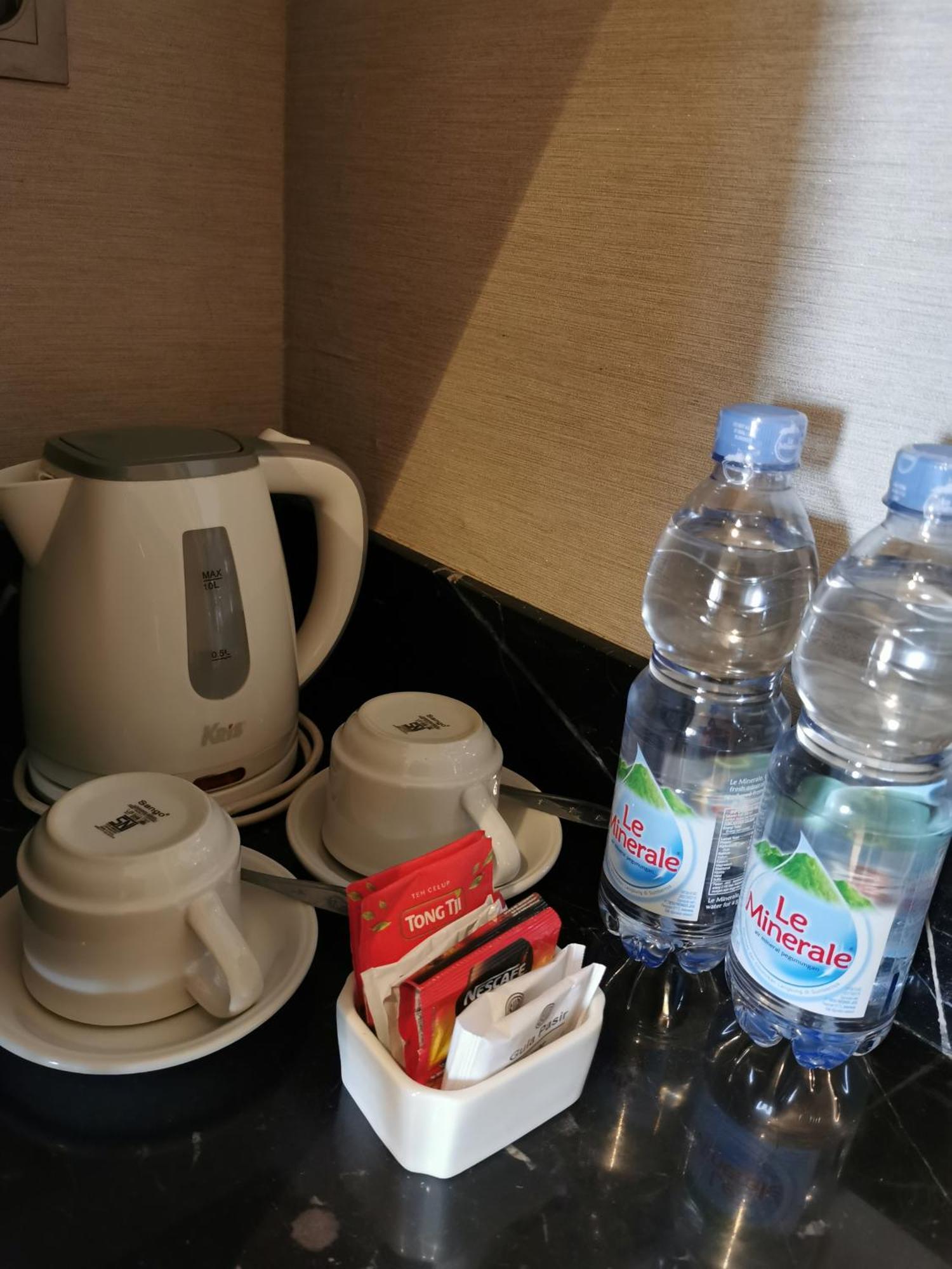Warhol Residence Semarang Simpang Lima エクステリア 写真
